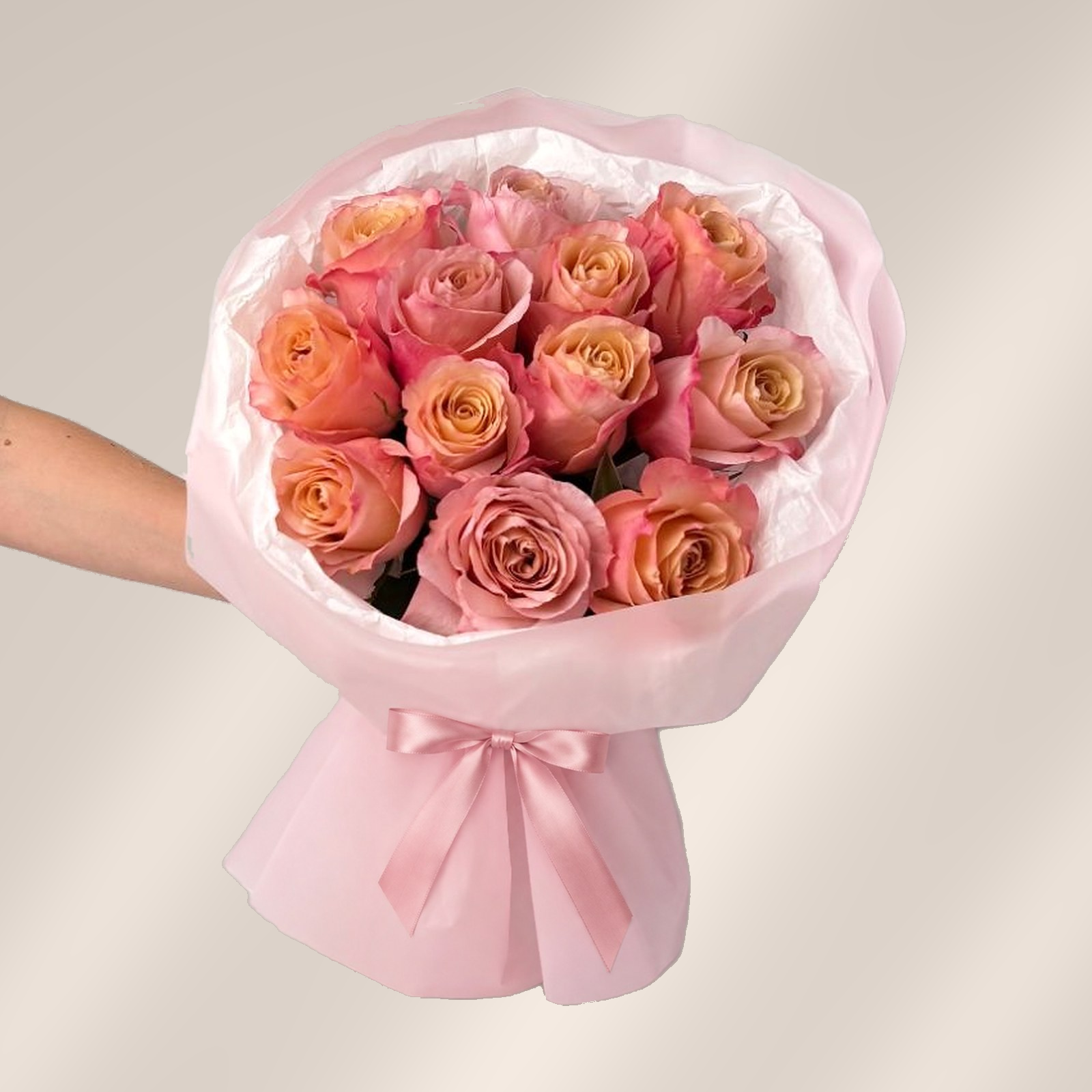 Signature rose collection. Vivid color. Dozen roses